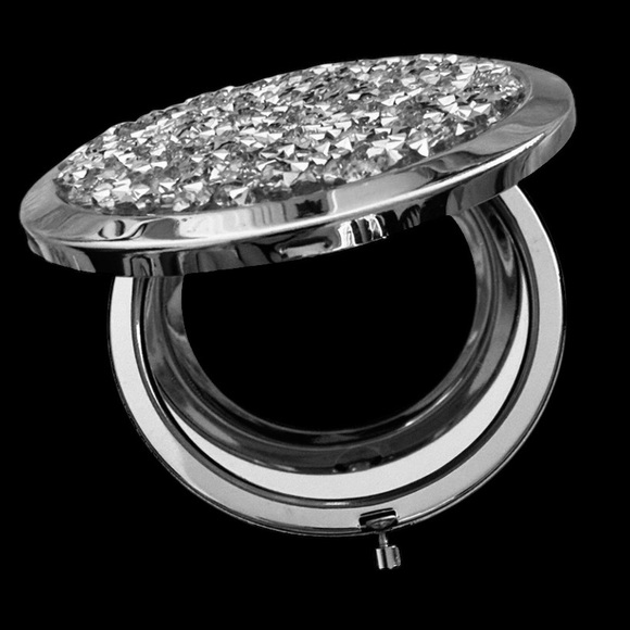 Accessories - Sparkling 2 Way Mirror Compact - NWOT